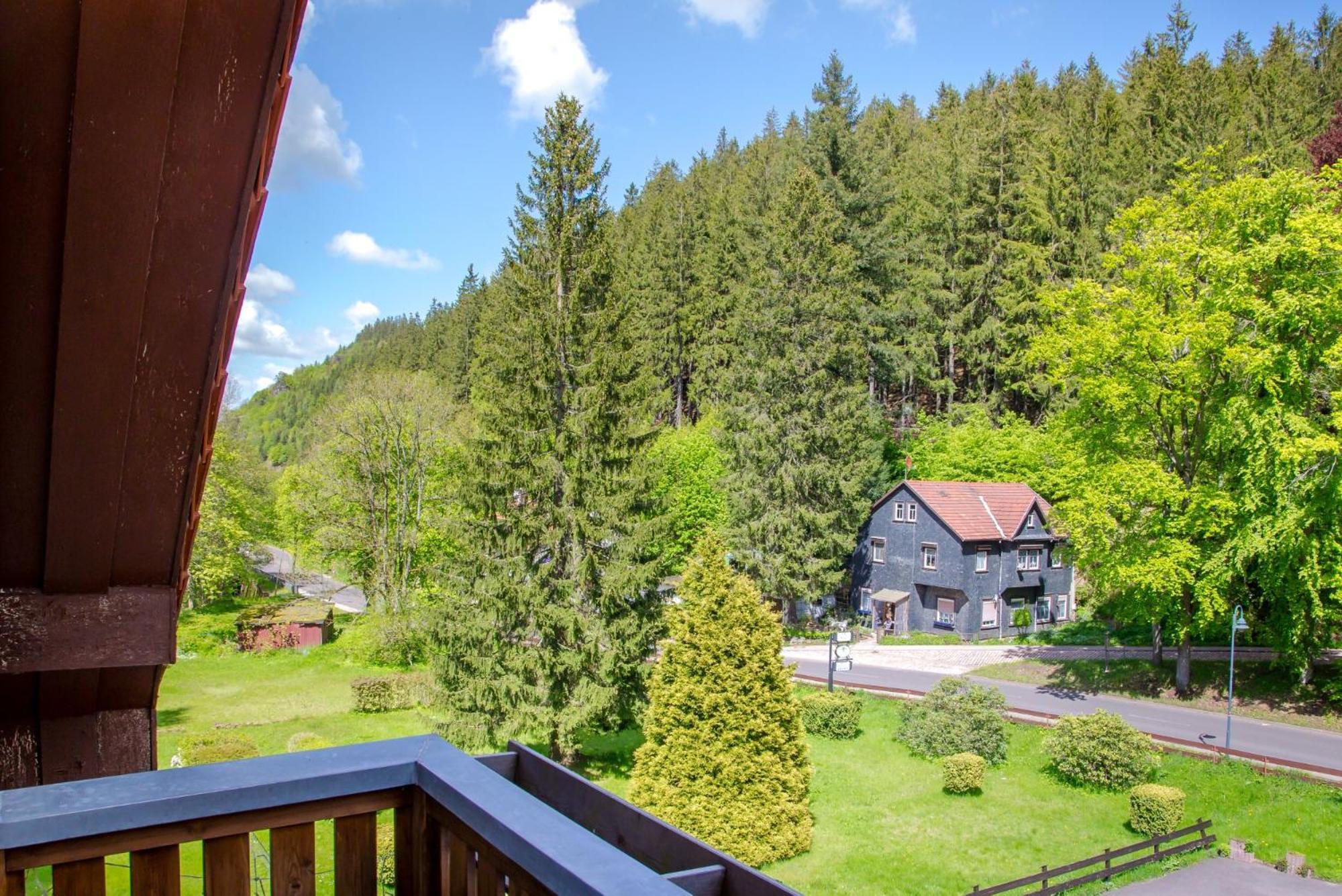 Waldhotel Friedrichroda Exterior photo