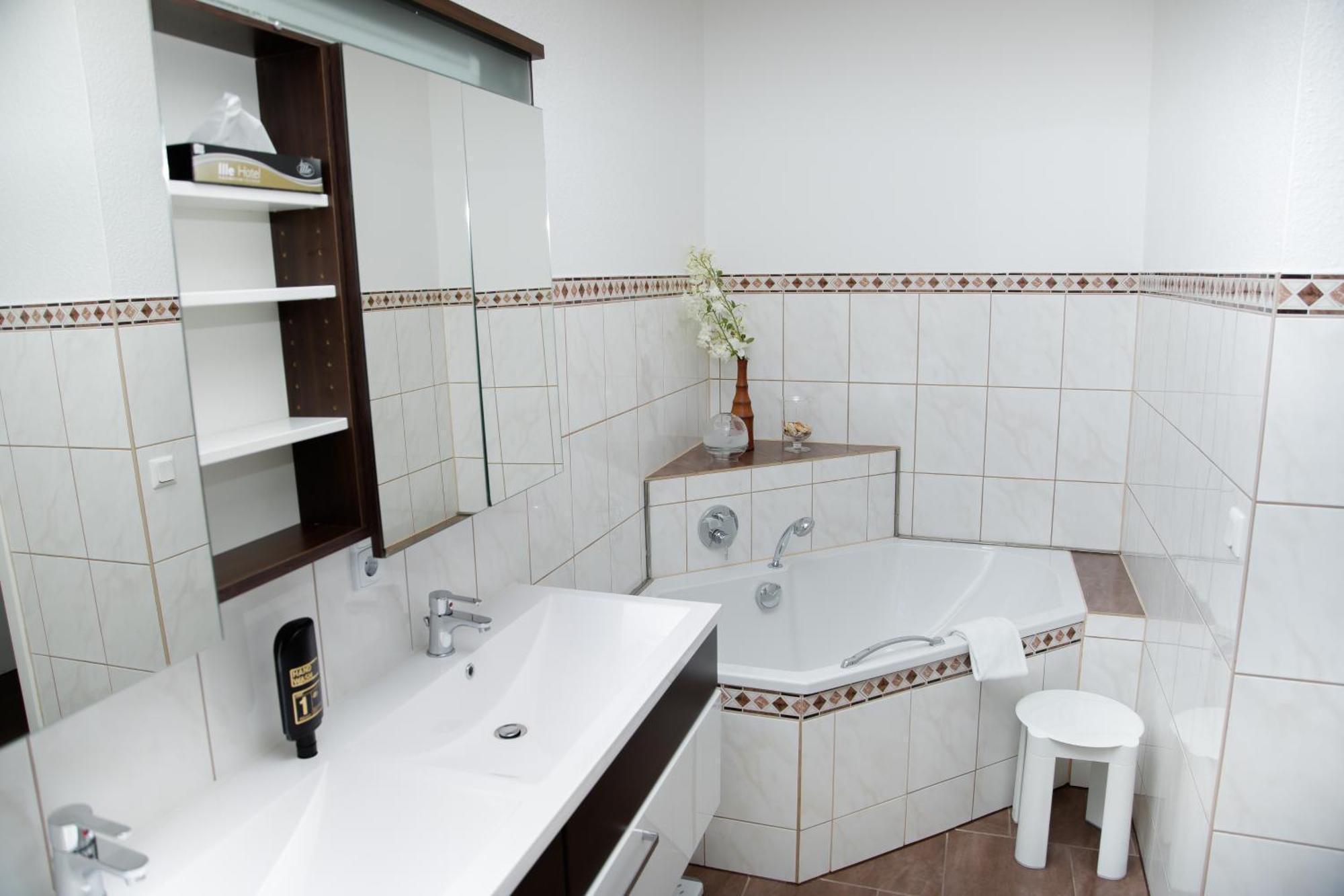 Waldhotel Friedrichroda Room photo